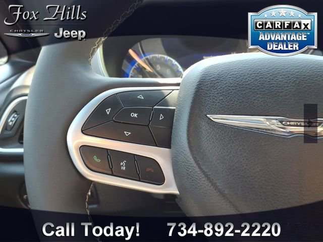 Used 2026 Chrysler Pacifica Limited FWD image 19