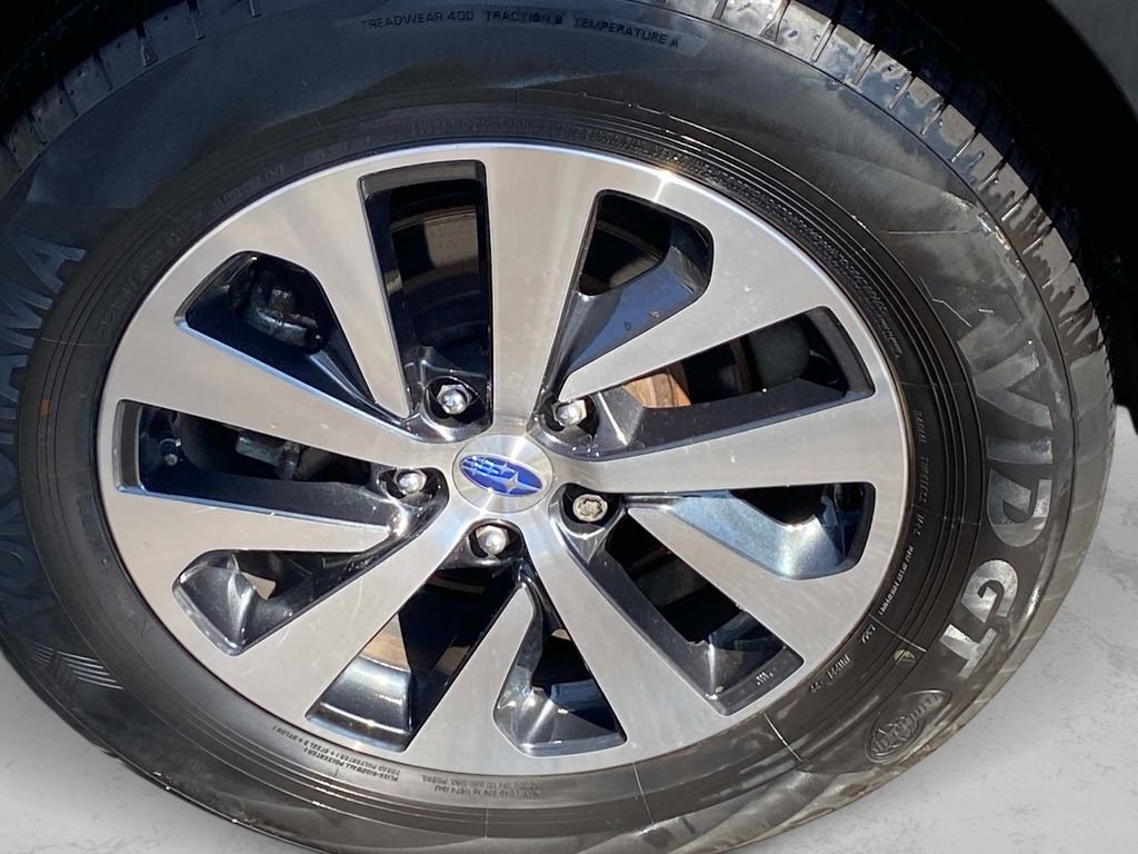 Used 2024 Subaru Outback Premium image 27