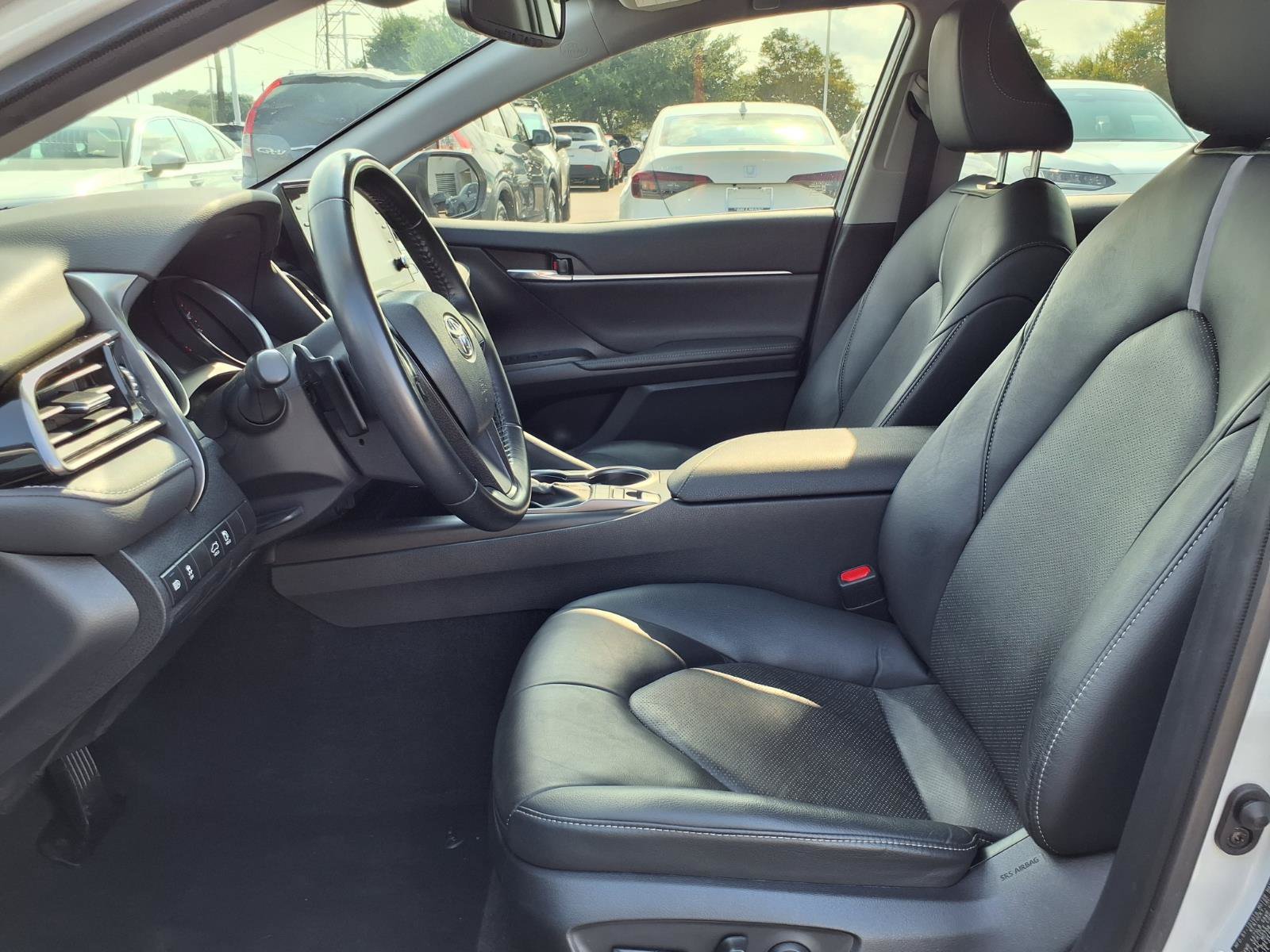 Used 2023 Toyota Camry XSE FWD image 17
