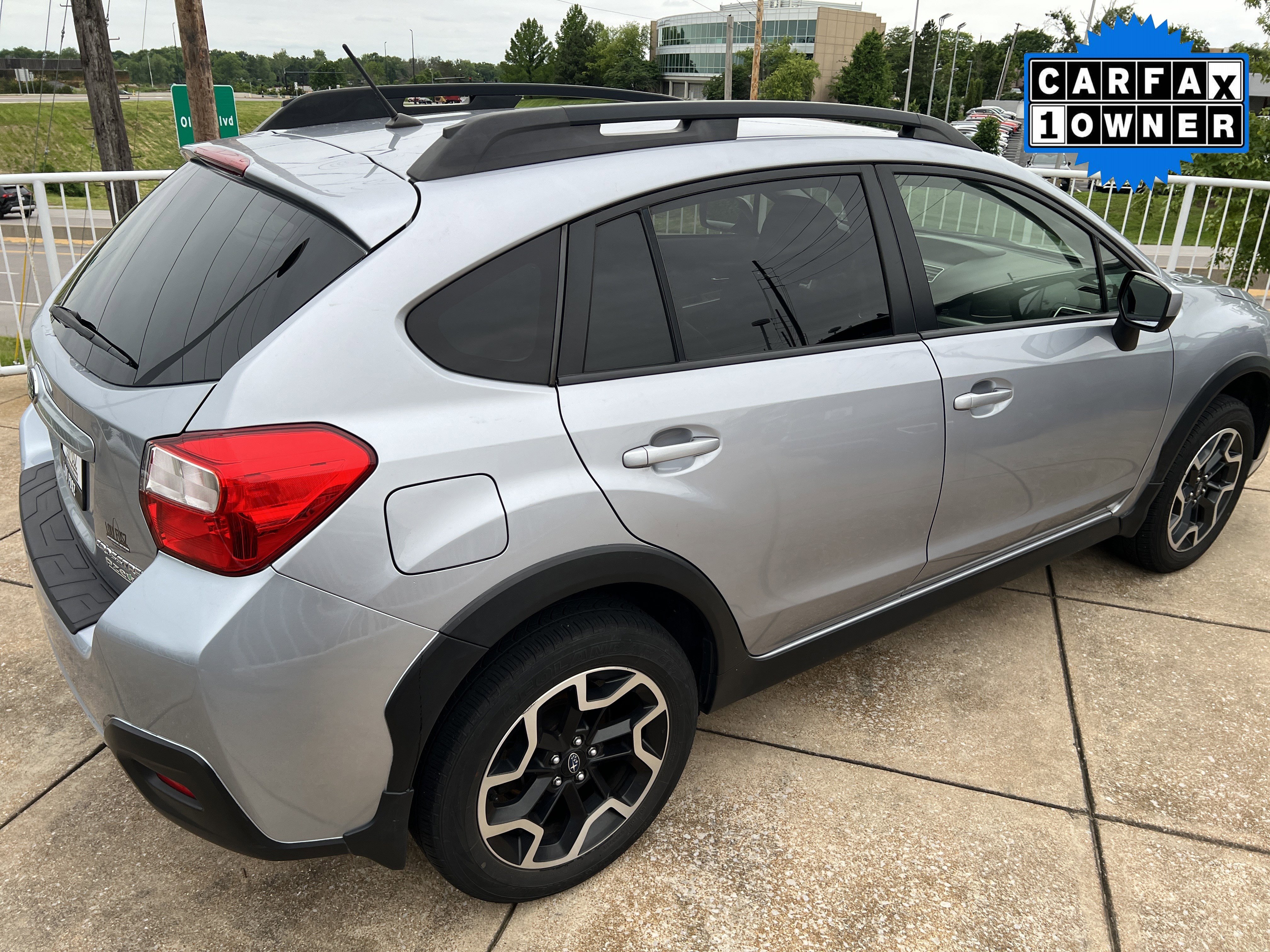 Used 2016 Subaru Crosstrek 2.0i Premium w/ Popular Package #2 AWD/4WD image 4