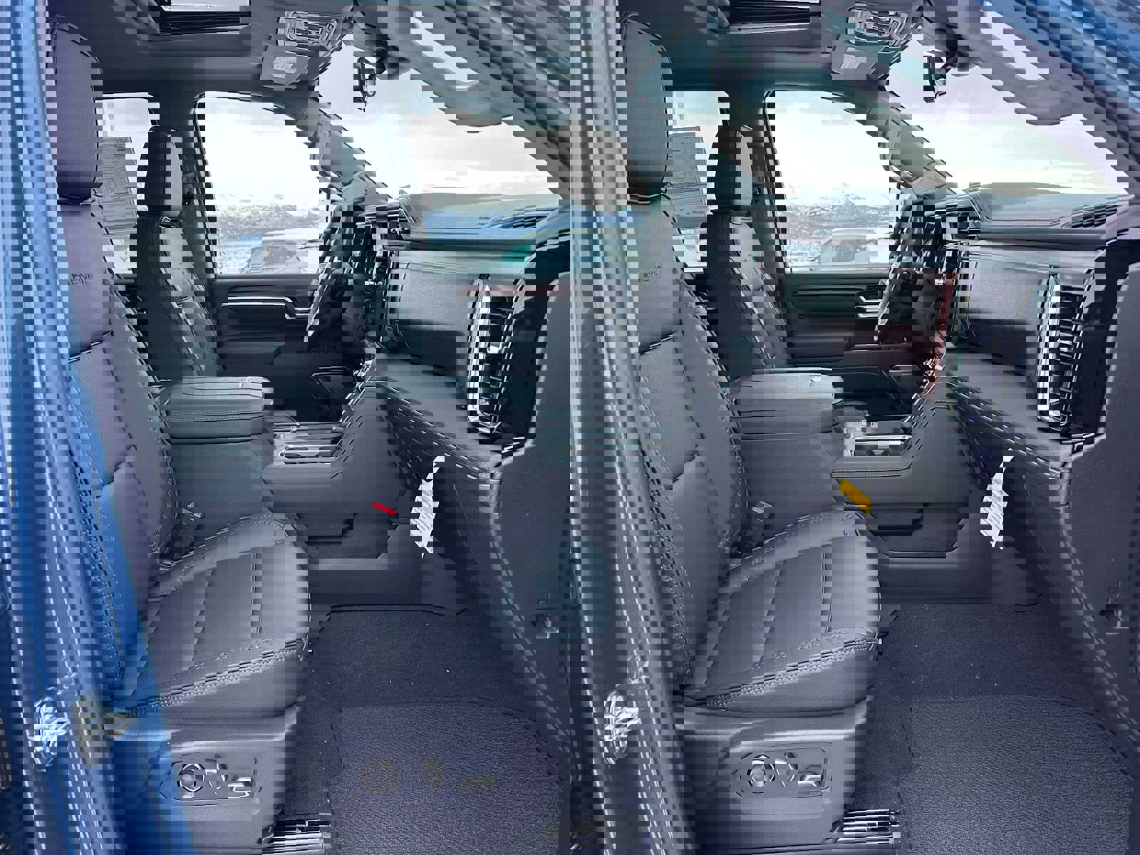 New 2026 GMC Sierra 2500 Denali w/ Technology Package image 10