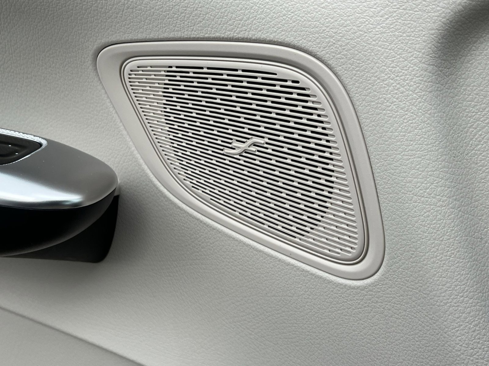 Certified 2024 Mercedes-Benz GLC 300 4MATIC image 34