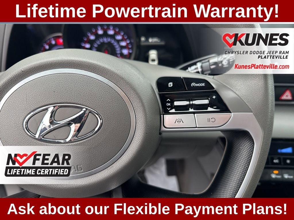 Used 2023 Hyundai Elantra SEL image 23