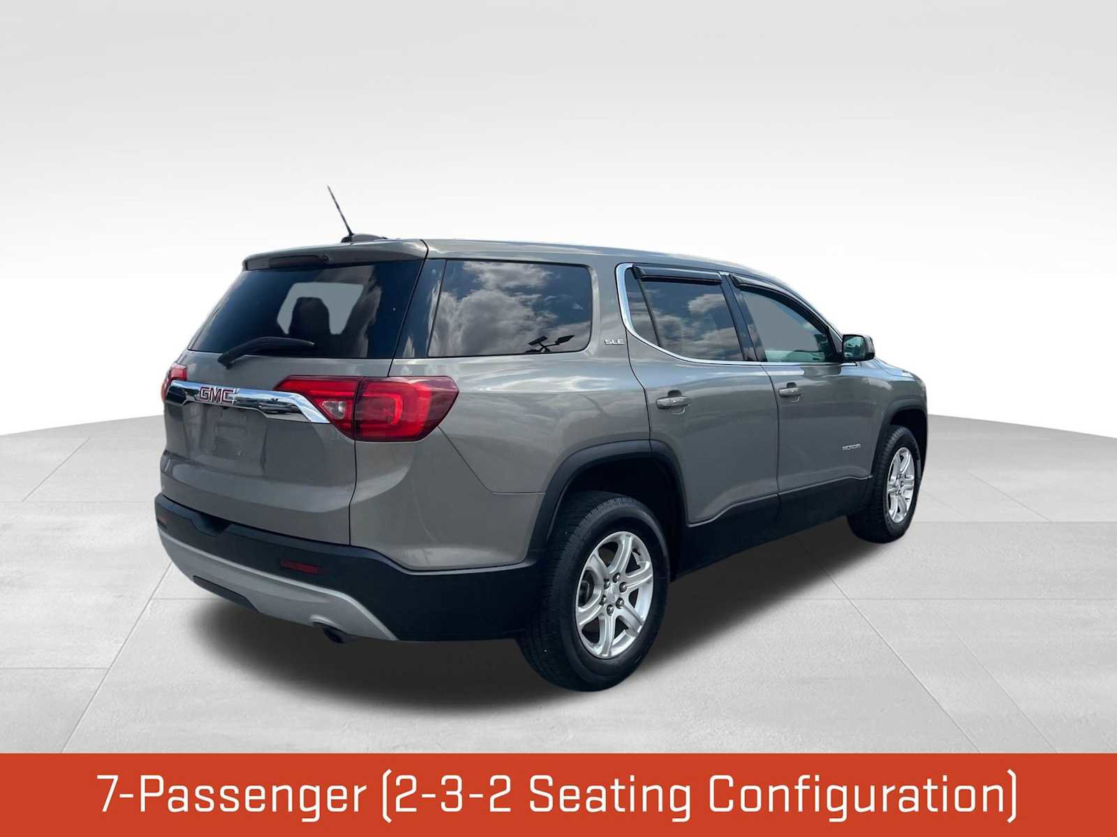 Used 2019 GMC Acadia SLE FWD image 5