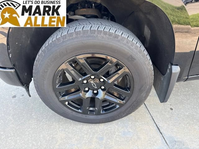 Used 2024 Chevrolet Silverado 1500 Custom AWD/4WD image 7