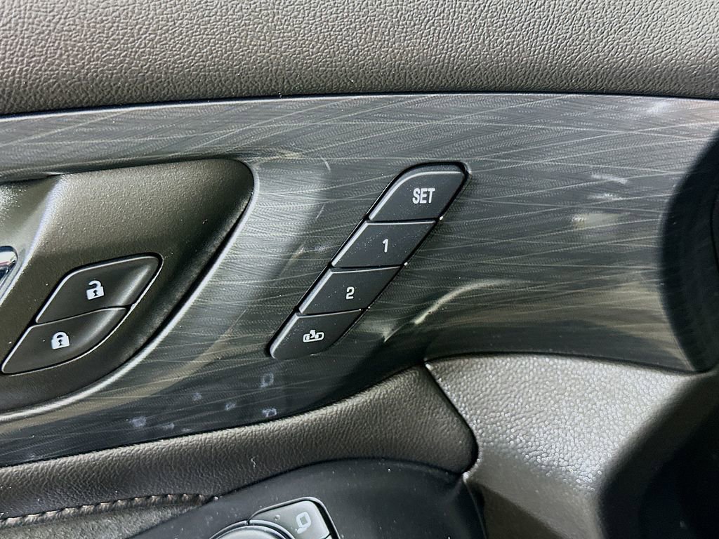 Used 2023 Chevrolet Traverse High Country image 22