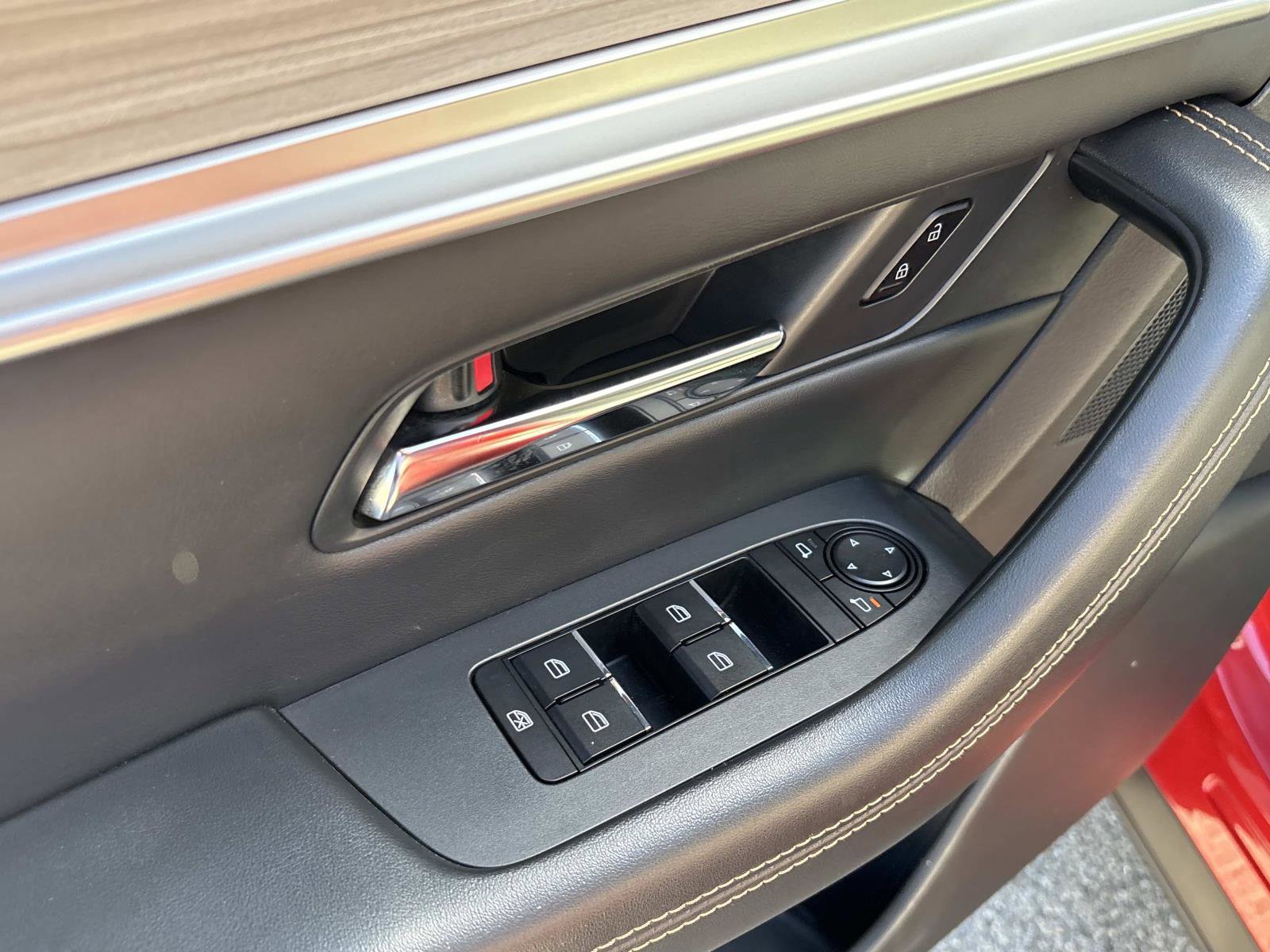 Used 2024 MAZDA CX-90 Plug-In Hybrid w/ Preferred image 16