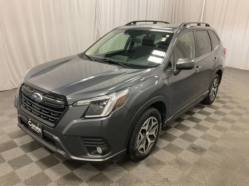 Used 2022 Subaru Forester Premium image 9