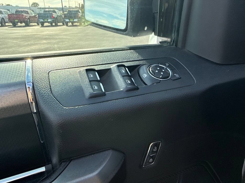 Used 2016 Ford F150 XLT w/ Equipment Group 302A Luxury AWD/4WD image 19