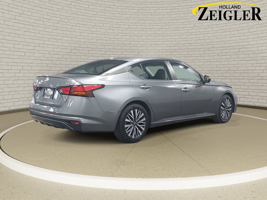 Used 2023 Nissan Altima 2.5 SV image 5