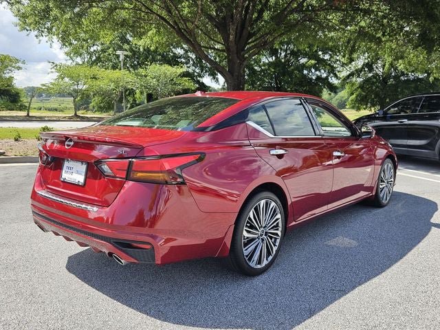Used 2023 Nissan Altima 2.5 SL FWD image 8