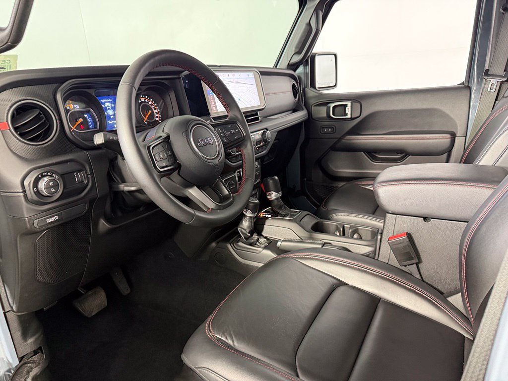 Certified 2025 Jeep Gladiator Rubicon AWD/4WD image 15