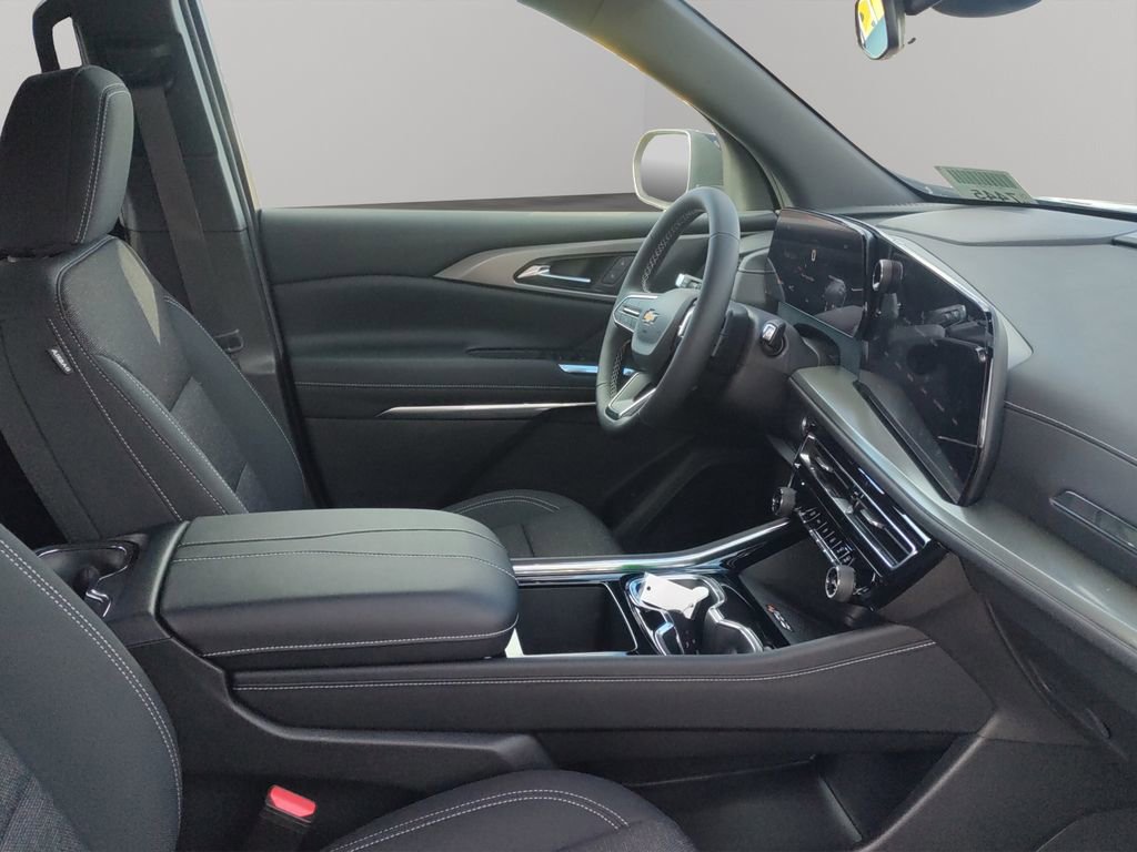 New 2026 Chevrolet Traverse LT w/ LPO, Floor Liner Package image 30