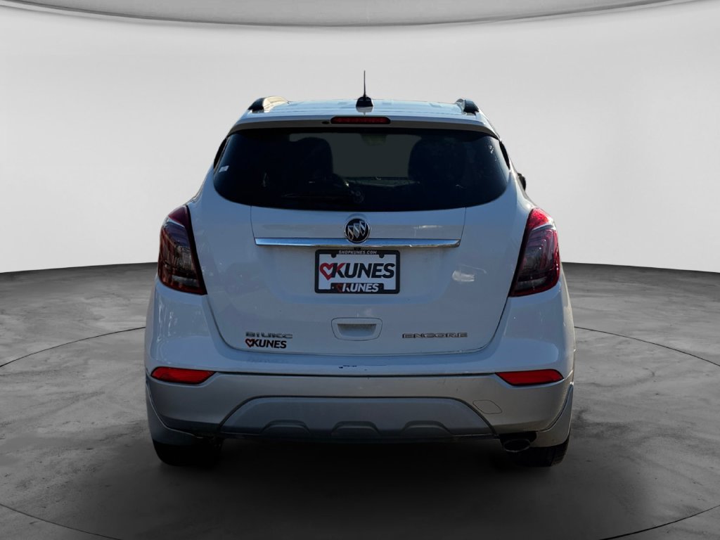 Used 2018 Buick Encore Essence FWD image 8