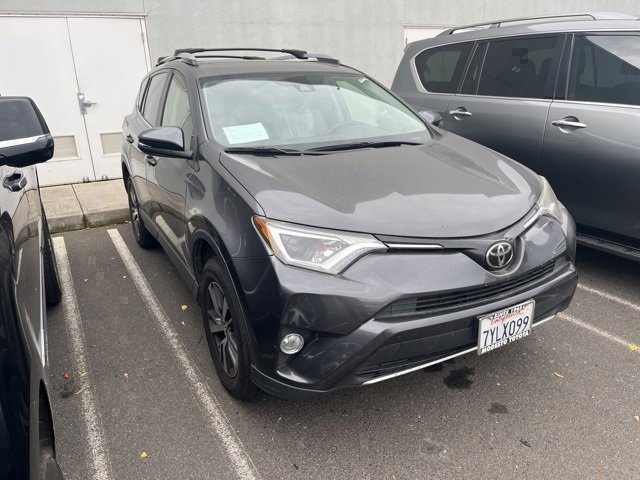 Used 2017 Toyota RAV4 XLE image 3