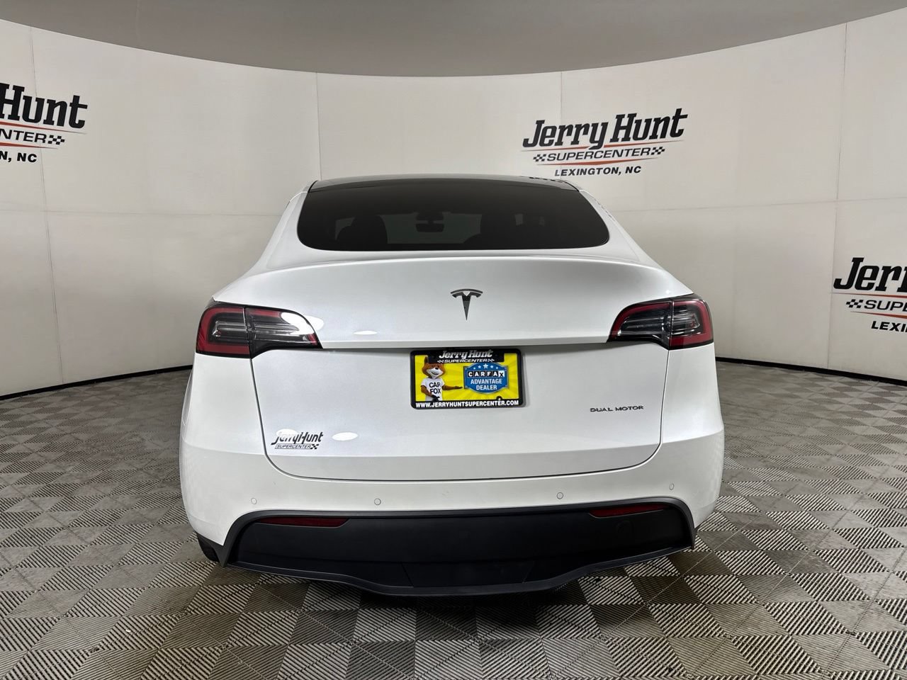 Used 2021 Tesla Model Y Long Range AWD/4WD image 5