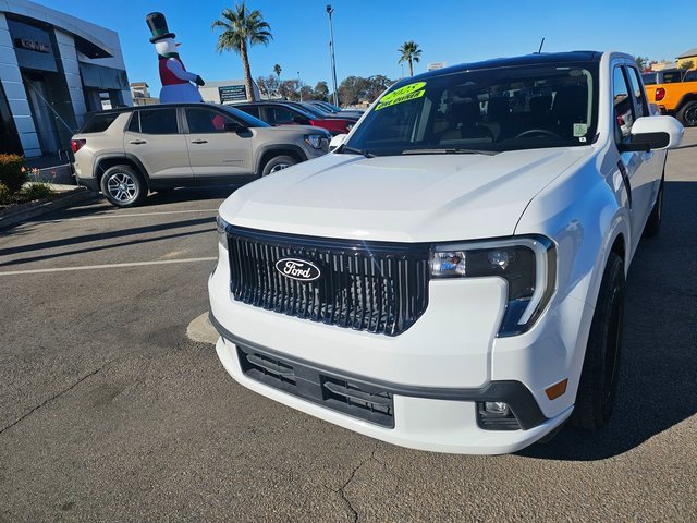 Used 2025 Ford Maverick Lobo image 3