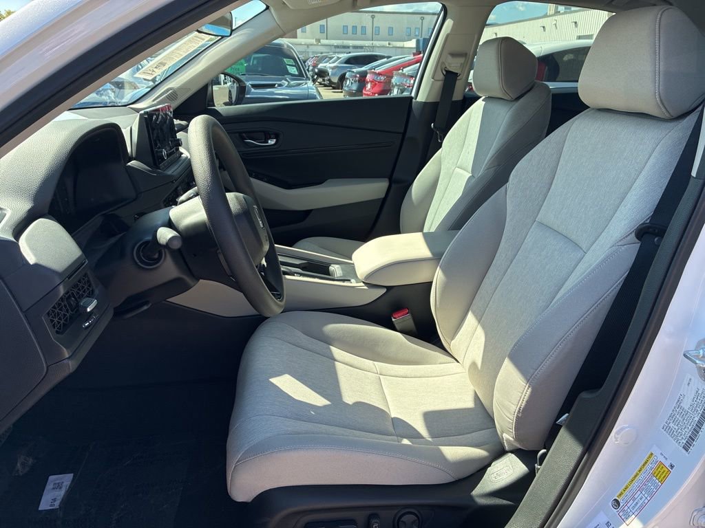 New 2025 Honda Accord SE image 10