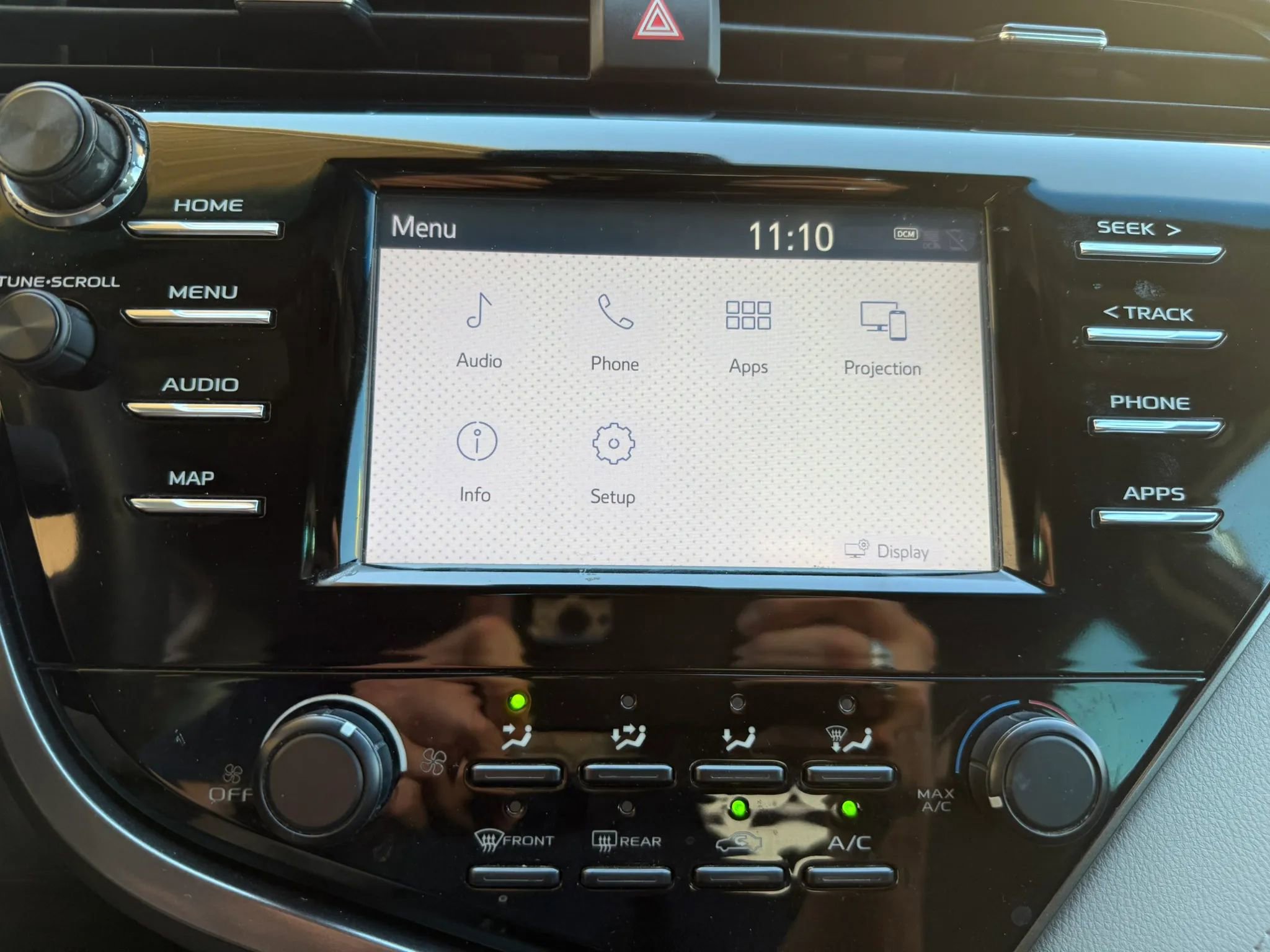 Used 2019 Toyota Camry LE FWD image 15