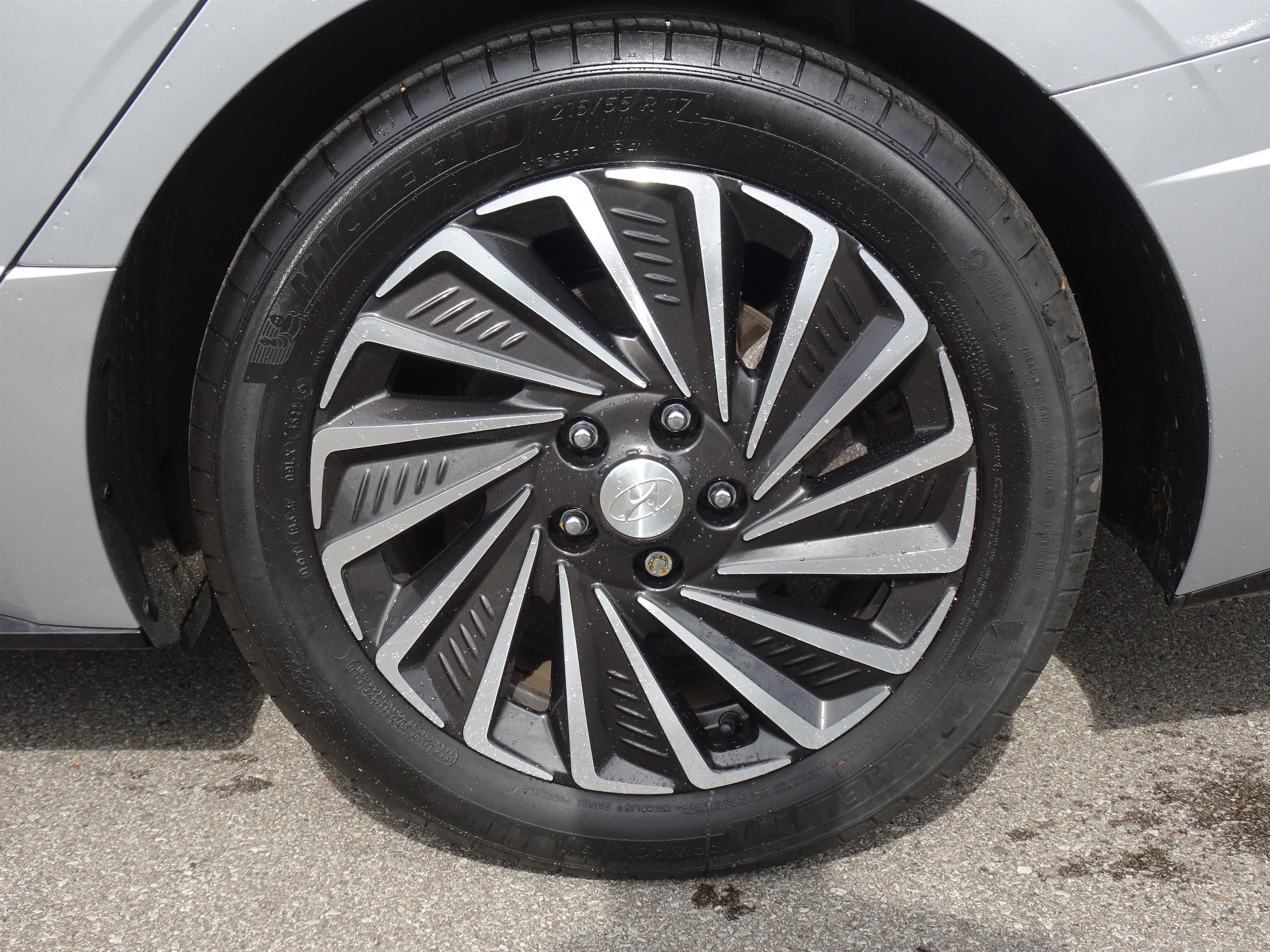 Used 2023 Hyundai Sonata Limited FWD image 28