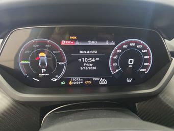 Used 2023 Audi RS e-tron GT w/ Carbon Performance Package AWD/4WD image 13