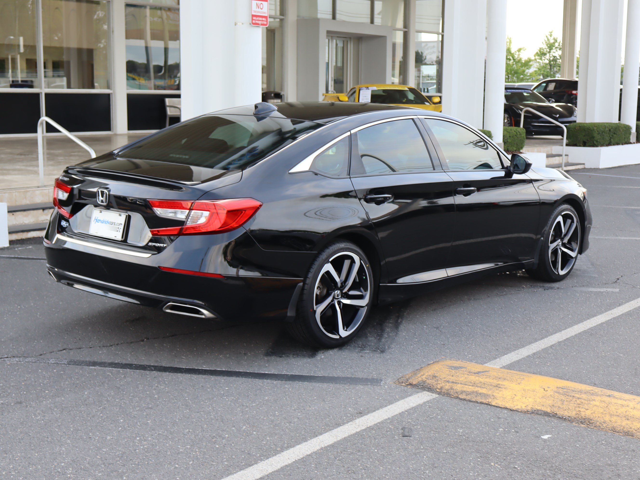 Used 2022 Honda Accord Sport image 10