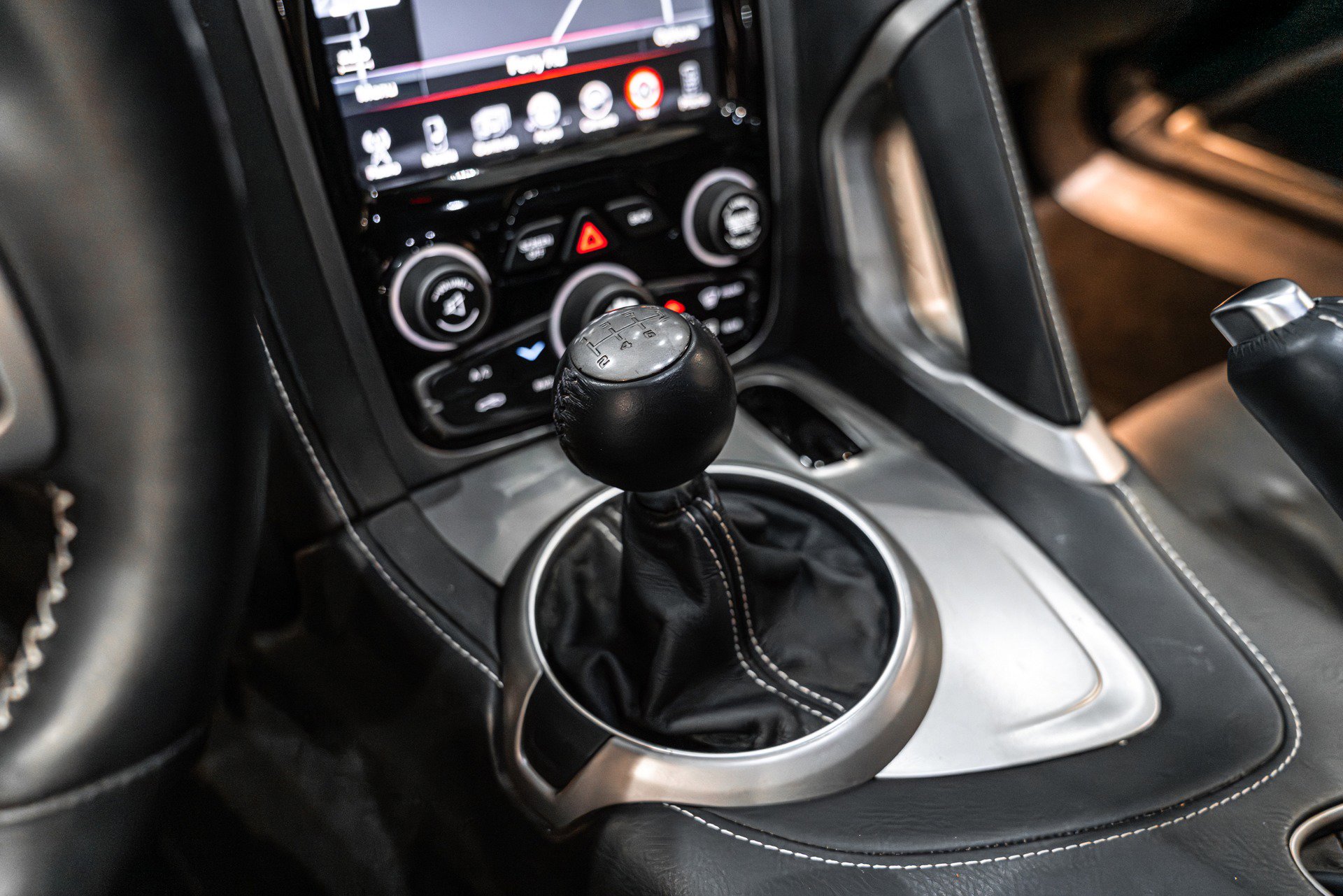 Used 2014 SRT Viper GTS w/ GTS Laguna Interior Package image 17