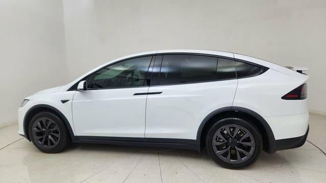 Used 2024 Tesla Model X AWD/4WD image 4