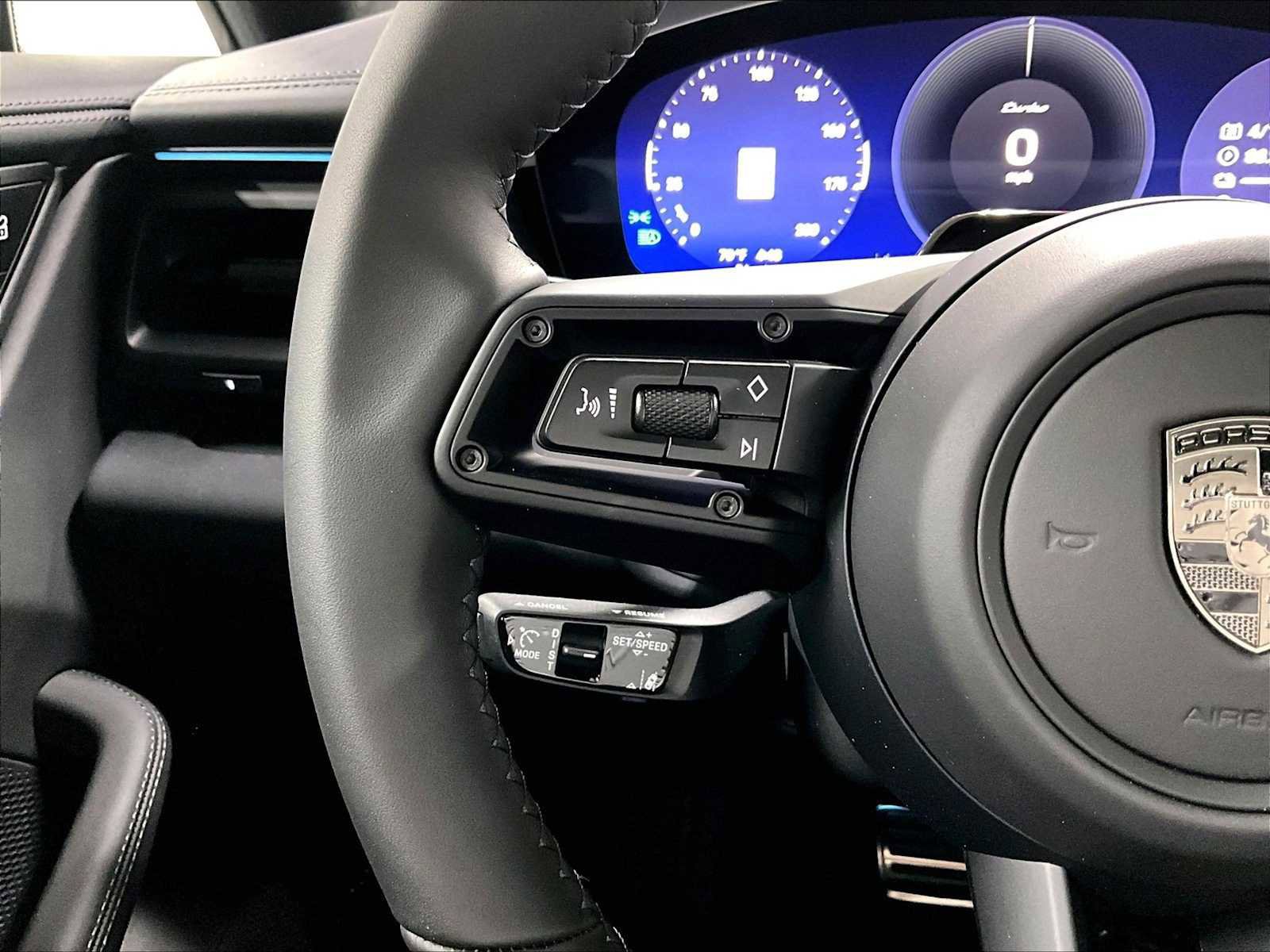New 2026 Porsche Macan Turbo Electric image 19