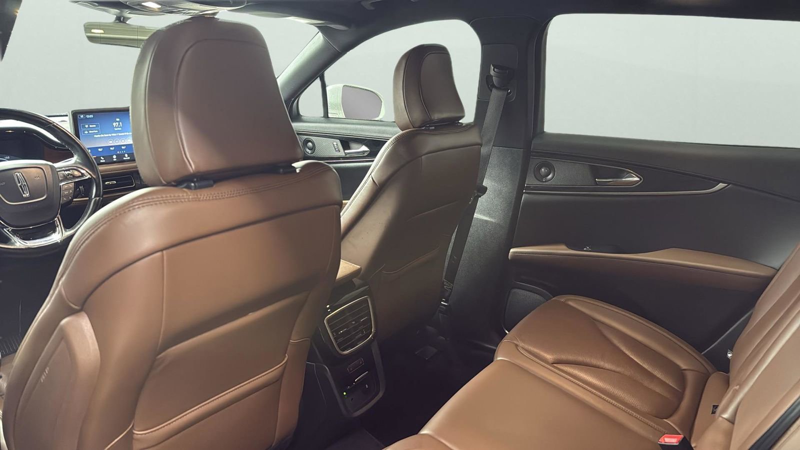 Certified 2022 Lincoln Nautilus Reserve w/ Equipment Group 201A image 29