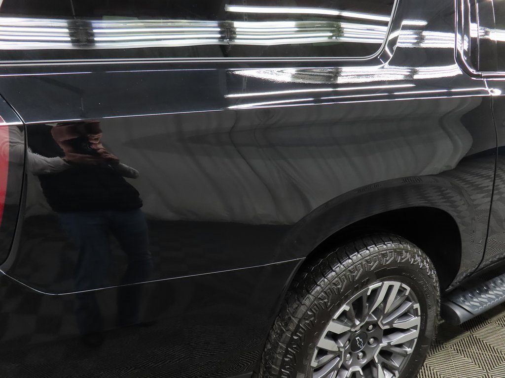 Used 2025 Chevrolet Suburban Z71 image 38