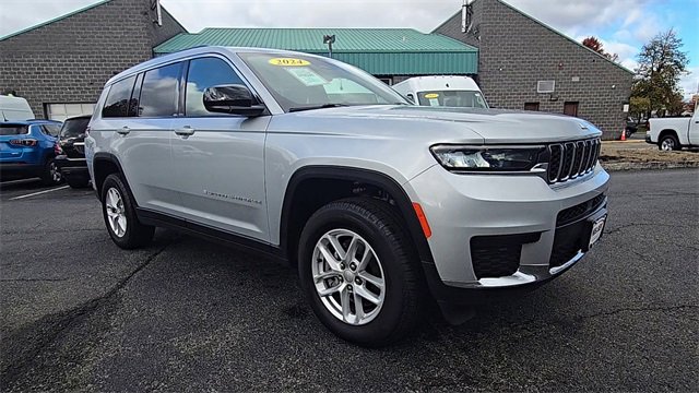 Used 2024 Jeep Grand Cherokee L Laredo w/ Luxury Tech Group I image 5