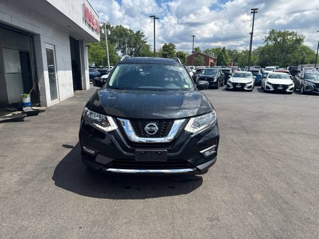 Used 2020 Nissan Rogue SV w/ Sun & Sound Touring Package AWD/4WD image 7