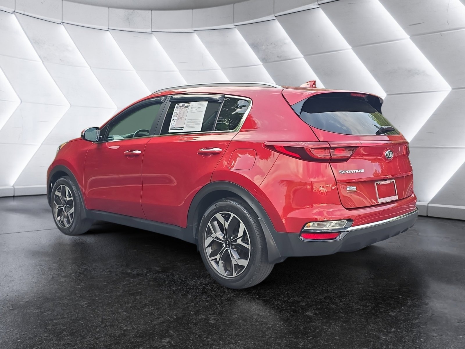 Used 2021 Kia Sportage EX FWD image 3