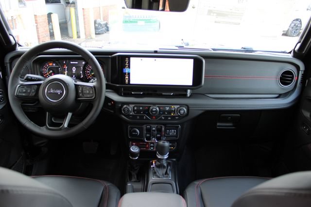 New 2027 Jeep Wrangler Unlimited Rubicon AWD/4WD image 44