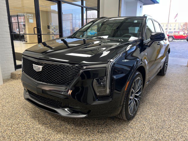 Used 2024 Cadillac XT4 Sport image 5