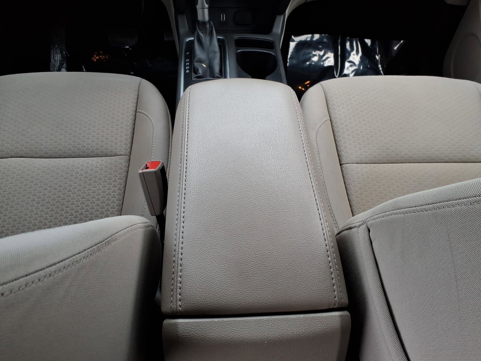 Used 2017 Ford Escape SE w/ Equipment Group 201A image 26