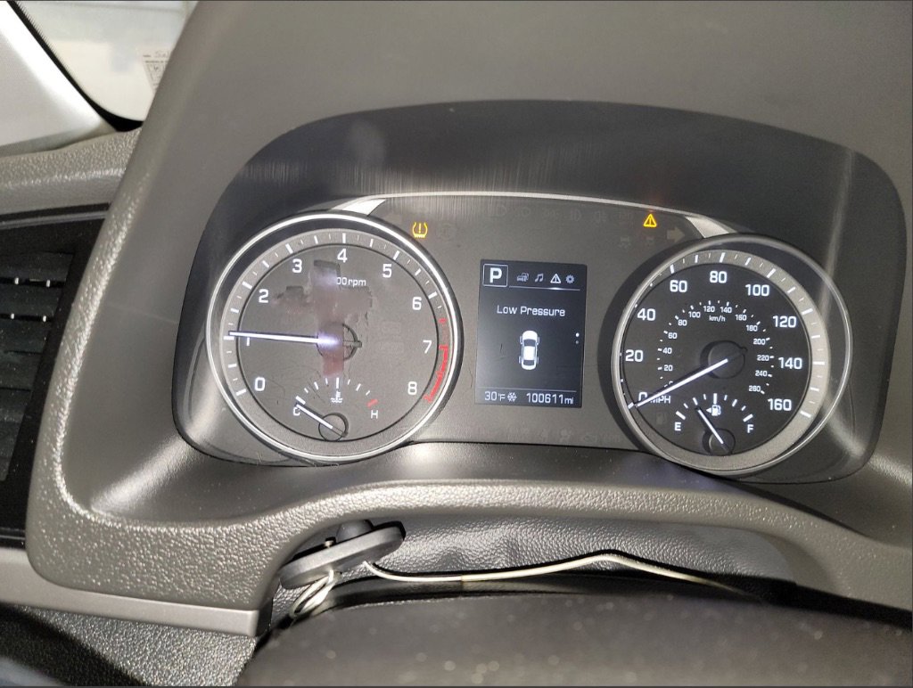 Used 2017 Hyundai Elantra Value Edition w/ Cargo Package image 11