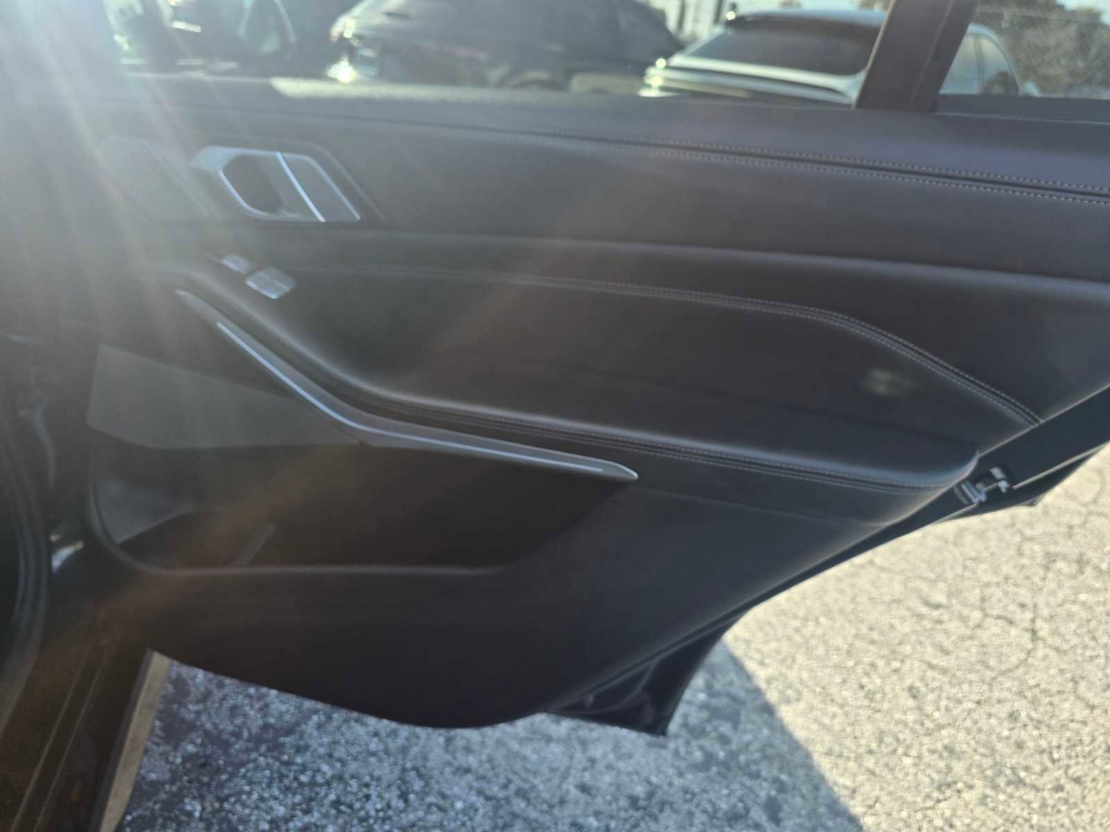 Used 2023 BMW X7 xDrive40i w/ M Sport Package image 13