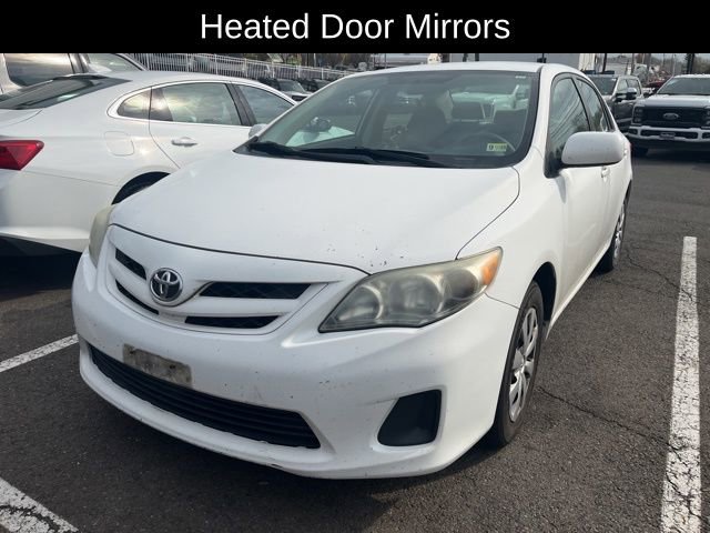 Used 2011 Toyota Corolla LE image 2