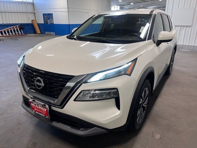 Used 2023 Nissan Rogue SV image 7