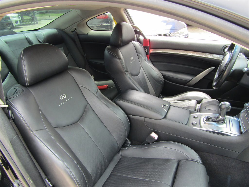 Used 2010 INFINITI G37 Journey w/ Premium Pkg image 5