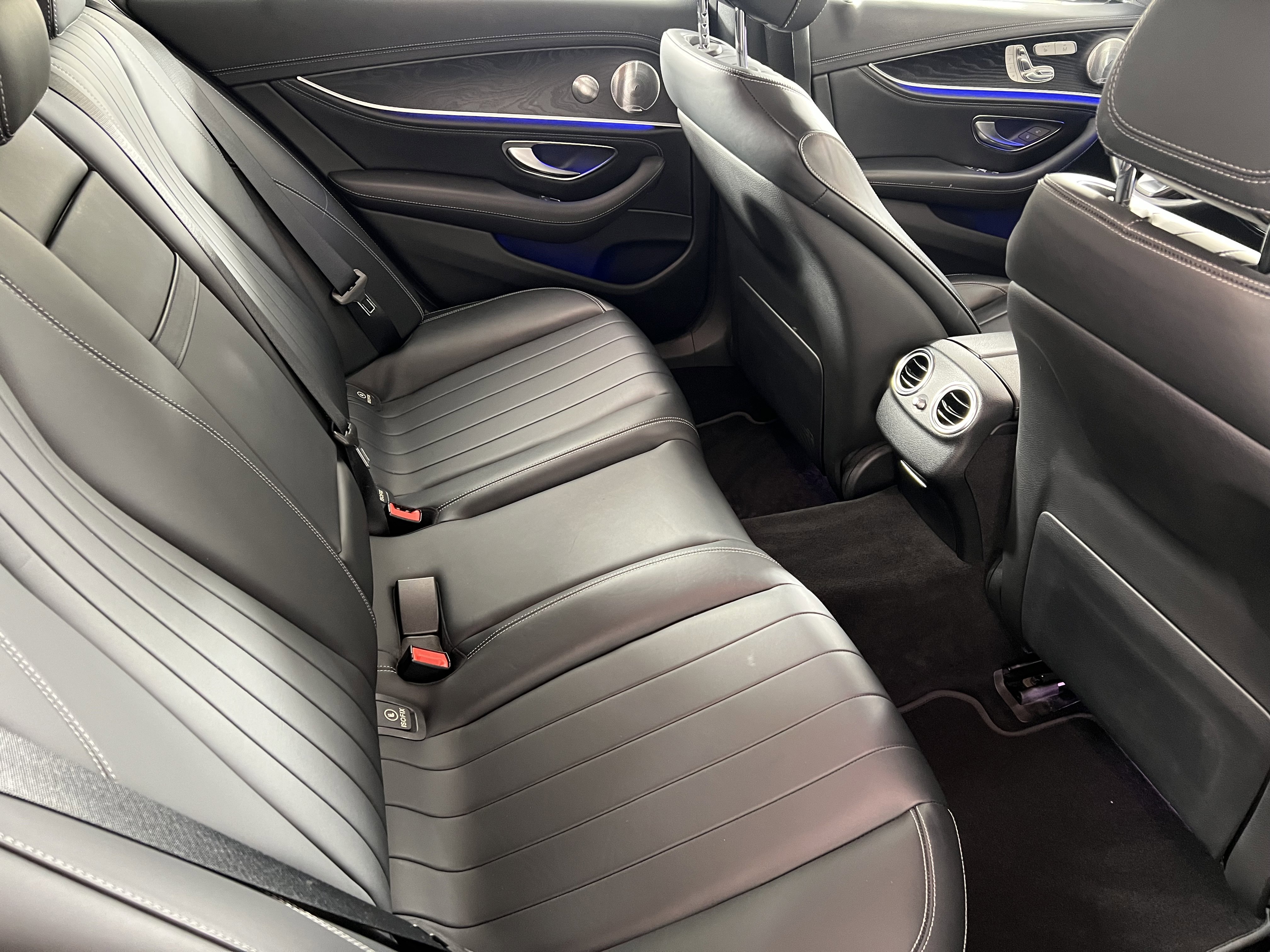 Certified 2018 Mercedes-Benz E 400 4MATIC Sedan image 24