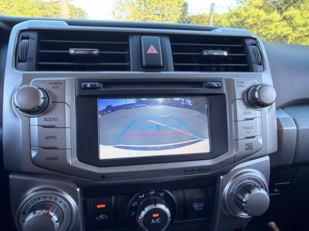 Used 2018 Toyota 4Runner SR5 AWD/4WD image 11