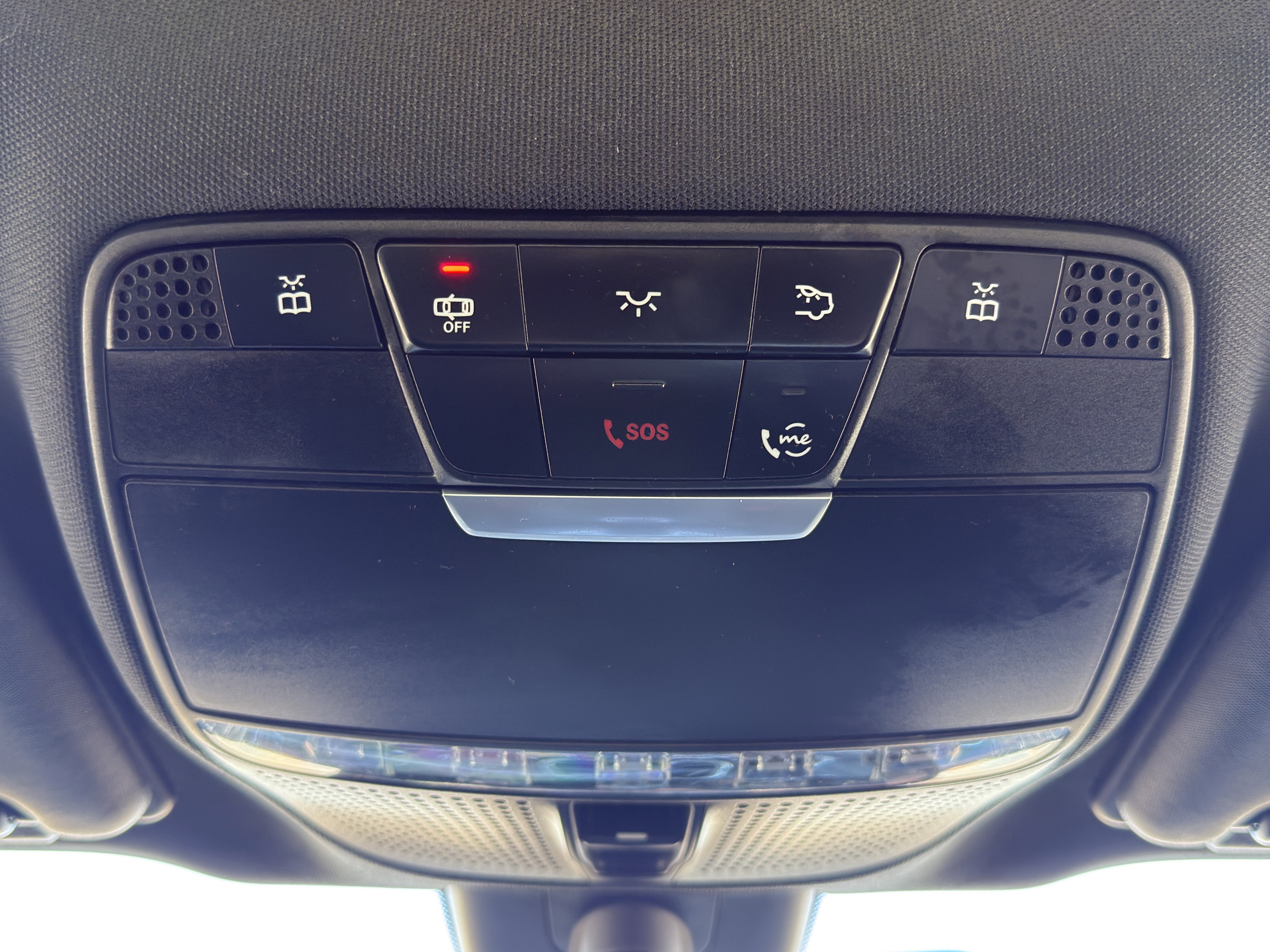 Used 2019 Mercedes-Benz E 300 4MATIC image 35