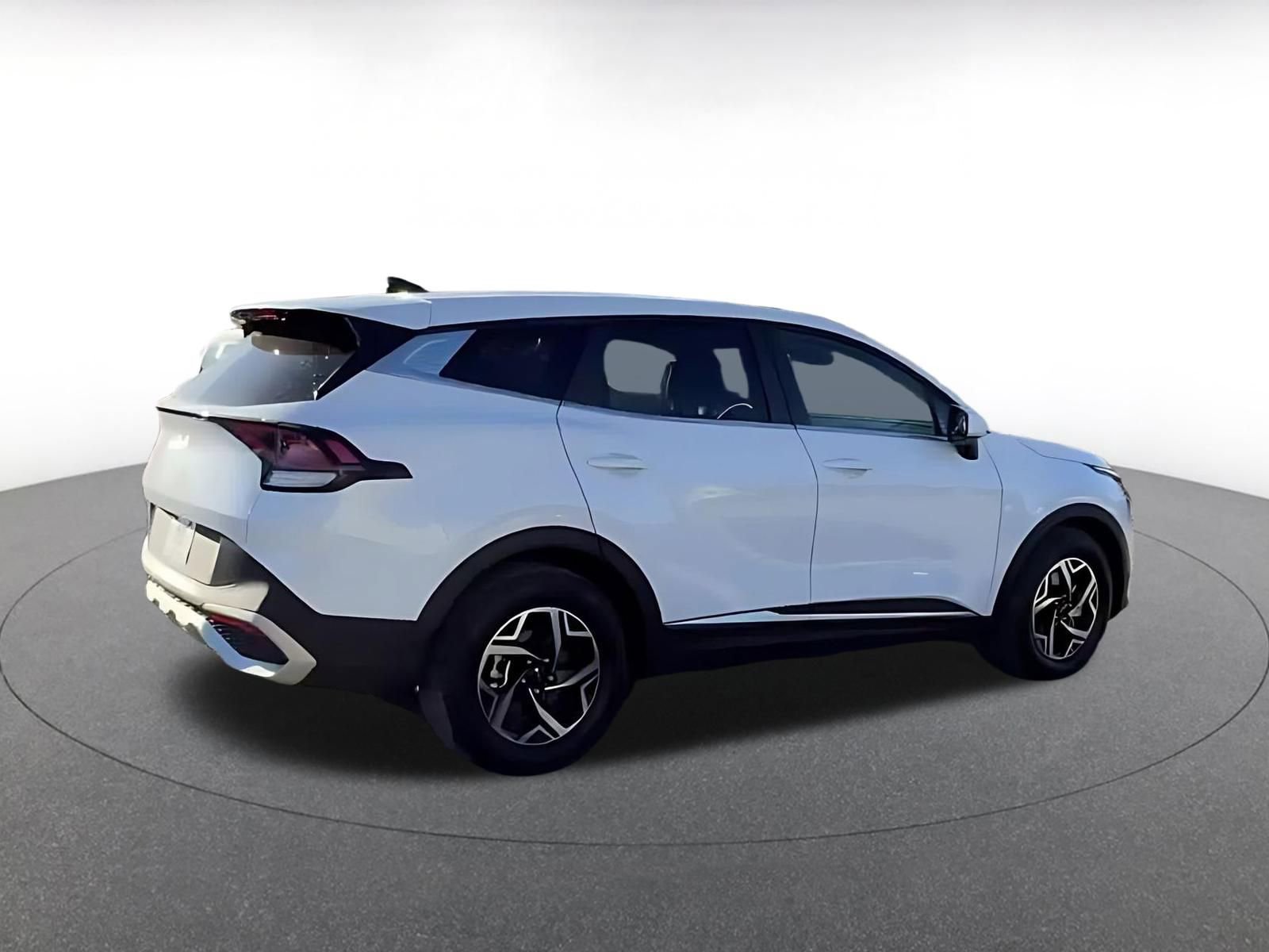 Used 2025 Kia Sportage LX video 2