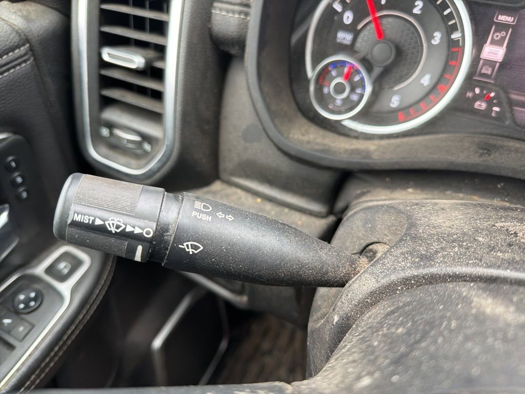 Used 2019 RAM 2500 Laramie w/ Black Appearance Package image 21