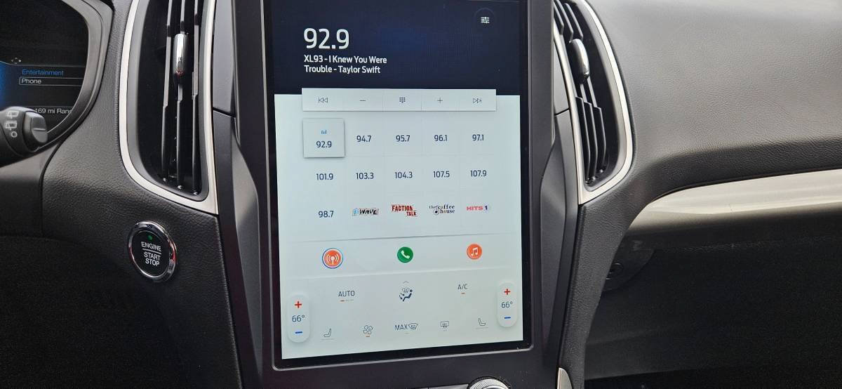 Used 2024 Ford Edge SEL w/ Convenience Package AWD/4WD image 12