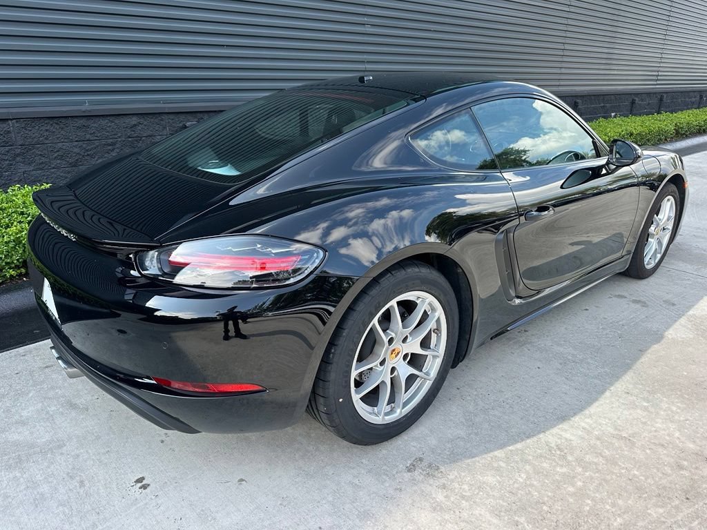 Certified 2025 Porsche 718 Cayman RWD image 10