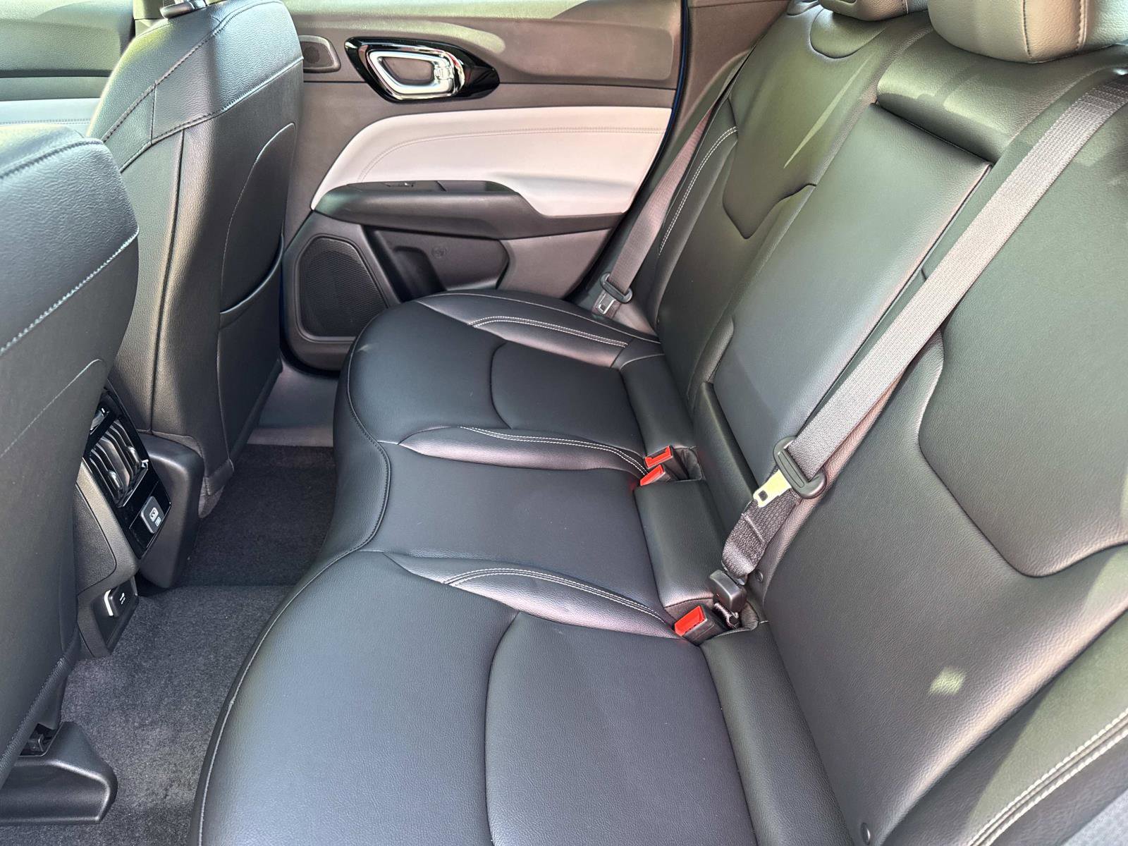 New 2026 Jeep Compass Limited image 13